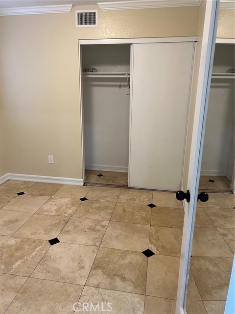 Detail Gallery Image 8 of 14 For 9326 Bunny Ln, Fontana,  CA 92335 - 4 Beds | 3 Baths