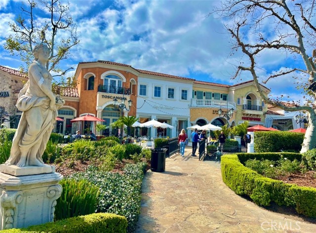 23777 Mulholland Hwy Spc 73, Calabasas CA: https://media.crmls.org/medias/d387e64f-7a0f-4c60-a8db-88f25795c4c3.jpg