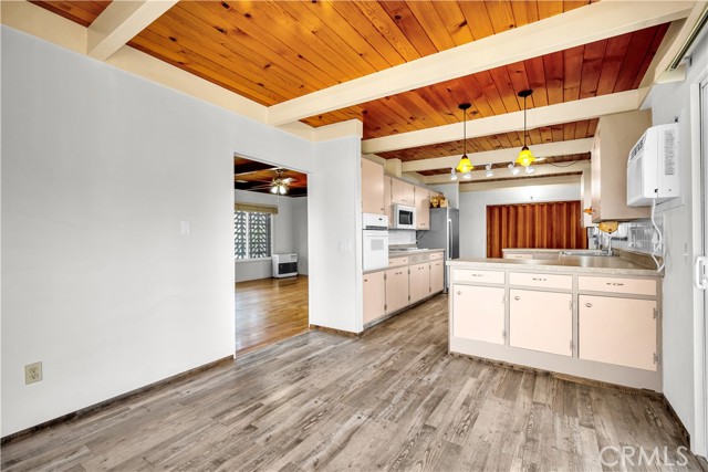 Detail Gallery Image 11 of 44 For 1070 24th St, Lakeport,  CA 95453 - 3 Beds | 2 Baths