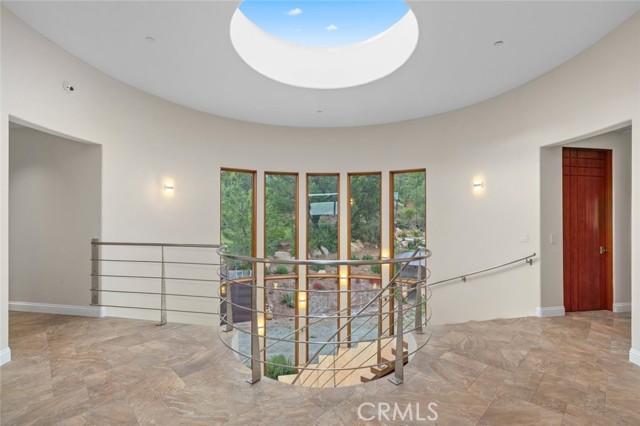 24517 Piuma Road, Malibu CA: https://media.crmls.org/medias/d3896d19-b3dc-473f-9cb7-e0870c9d20ea.jpg