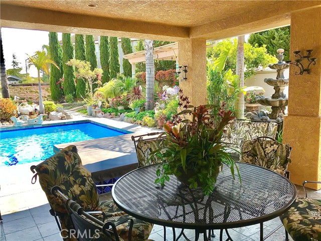 Detail Gallery Image 7 of 59 For 527 San Antonio Dr, Santa Maria,  CA 93455 - 4 Beds | 3 Baths