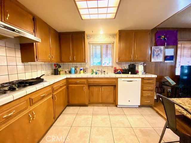 Detail Gallery Image 14 of 52 For 17134 Manzanita, Fontana,  CA 92335 - 3 Beds | 2 Baths