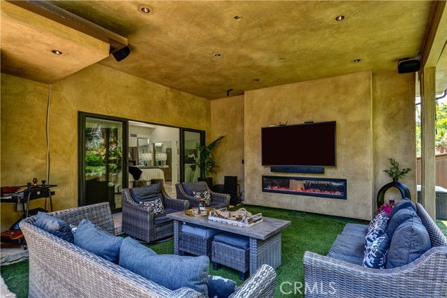 4557 Don Timoteo Drive, Los Angeles CA: https://media.crmls.org/medias/d38ad5c0-142b-4905-9823-be034dca2f51.jpg