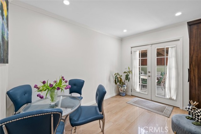 13936 Magnolia Boulevard, Sherman Oaks CA: https://media.crmls.org/medias/d38ad922-530b-41de-8058-7190f26de5ea.jpg