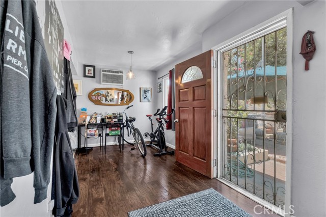 2660 Newell Street, County - Los Angeles CA: https://media.crmls.org/medias/d38adf0e-0a4d-45c0-803a-41e1e2d80541.jpg