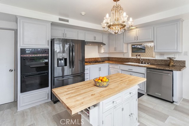 8479 Moorcraft Avenue, West Hills CA: https://media.crmls.org/medias/d38af4e4-0578-495f-a03a-b9efba0451b9.jpg