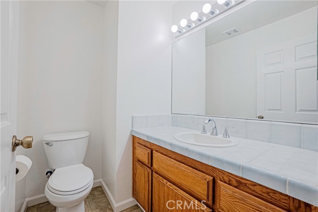 Detail Gallery Image 9 of 34 For 310 N Grand Ave a,  San Pedro,  CA 90731 - 3 Beds | 2/1 Baths