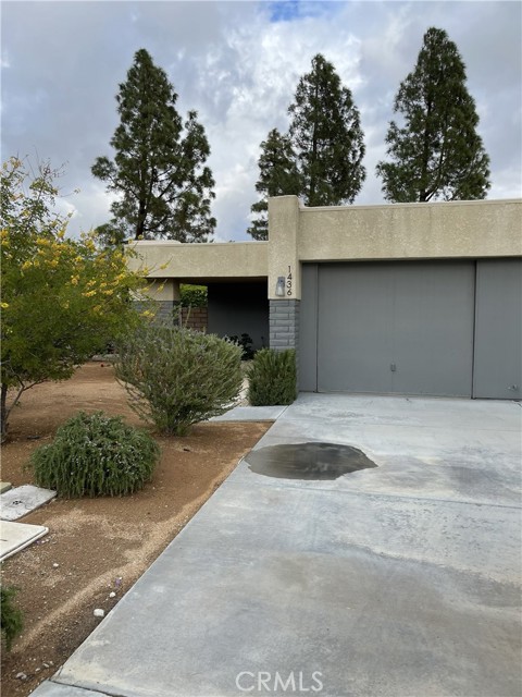 Detail Gallery Image 2 of 5 For 1436 Sunflower, Palm Springs,  CA 92262 - 3 Beds | 1 Baths