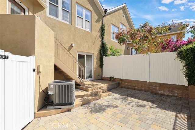 Detail Gallery Image 33 of 55 For 26 Burlingame, Irvine,  CA 92602 - 3 Beds | 3 Baths