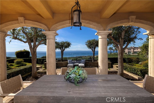 Detail Gallery Image 8 of 32 For 2 Channel Vista, Newport Coast,  CA 92657 - 5 Beds | 4/1 Baths