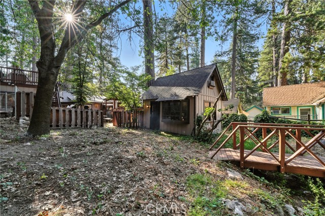 373 Redwood Lane, Crestline CA: https://media.crmls.org/medias/d38ee5c0-a1e0-4a6a-9a8c-ec55c88d2535.jpg