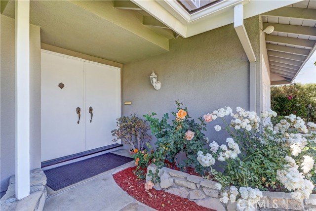 Detail Gallery Image 7 of 71 For 16591 Busby Ln, Huntington Beach,  CA 92647 - 5 Beds | 2 Baths