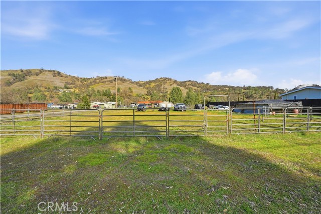 Detail Gallery Image 14 of 20 For 3096 Spring Valley Rd, Clearlake Oaks,  CA 95423 - 4 Beds | 2 Baths