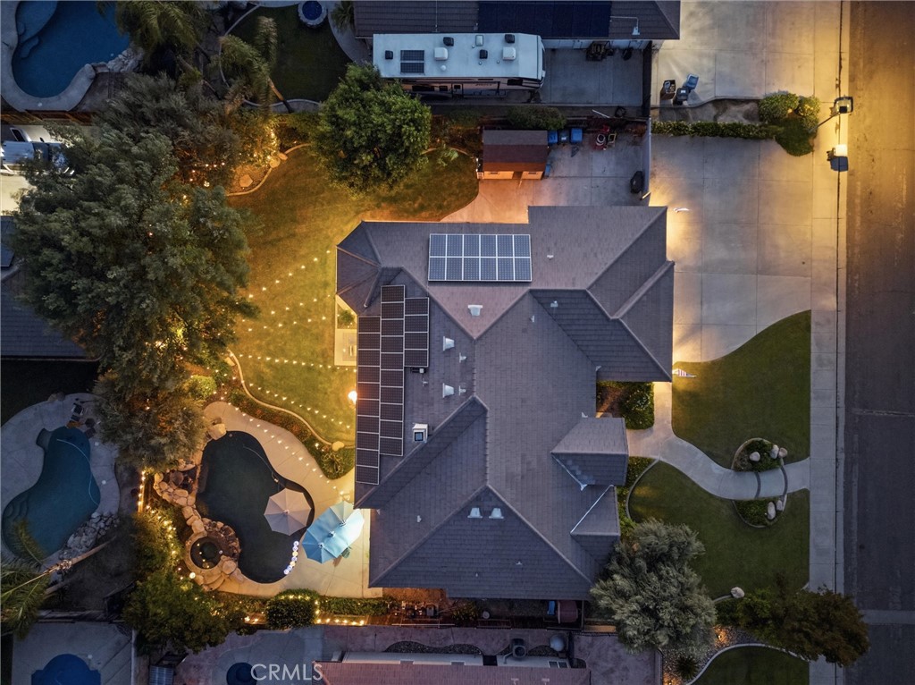 https://media.crmls.org/medias/d3915ec4-4954-494a-88a2-ec34ab48299e.jpg?preset=X-Large