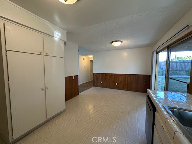 Detail Gallery Image 7 of 20 For 528 Shenandoah St, Thousand Oaks,  CA 91360 - 3 Beds | 2 Baths