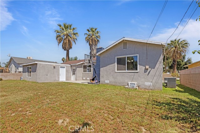 Detail Gallery Image 25 of 28 For 2407 W 7th St, San Bernardino,  CA 92410 - 3 Beds | 2 Baths