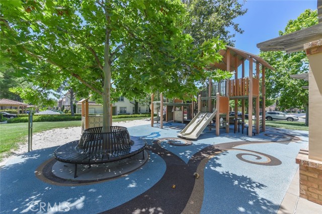 27 Maycrest, Irvine CA: https://media.crmls.org/medias/d393f581-7b17-4cd9-828c-21b067b62878.jpg