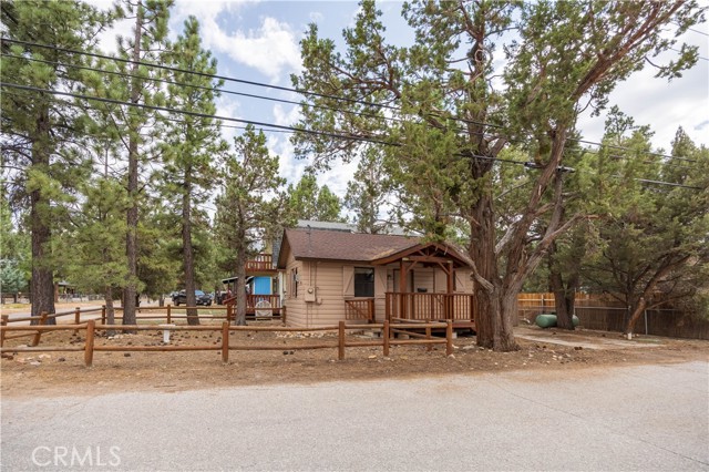 Detail Gallery Image 1 of 1 For 901 Cypress Ln, Big Bear City,  CA 92314 - 1 Beds | 1 Baths