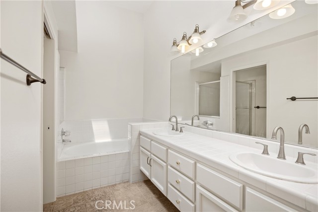 33 Calle Maria, Rancho Santa Margarita CA: https://media.crmls.org/medias/d394ce31-4382-429f-8cb6-d97167f15725.jpg