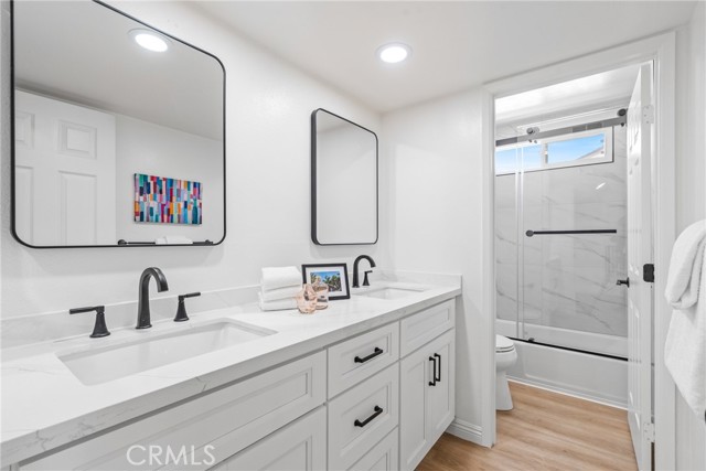 26982 Pueblonuevo Drive, Mission Viejo CA: https://media.crmls.org/medias/d39550c4-9a10-4ebb-b743-cde33be00a27.jpg