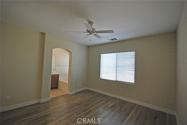 27849 Alta Vista Avenue, Valencia CA: https://media.crmls.org/medias/d3965321-1833-44c2-98f5-55f4f9d5e4a5.jpg