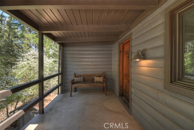 Detail Gallery Image 40 of 52 For 851 Cottage Grove, Lake Arrowhead,  CA 92352 - 2 Beds | 2 Baths