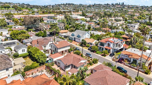 616 Rushville Street, La Jolla CA: https://media.crmls.org/medias/d39724f6-0fcd-437b-9d61-f6b2f490948a.jpg