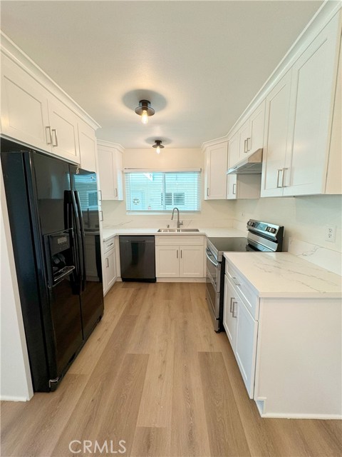 Detail Gallery Image 2 of 12 For 2844 E 3rd St #210,  Long Beach,  CA 90814 - 2 Beds | 2 Baths