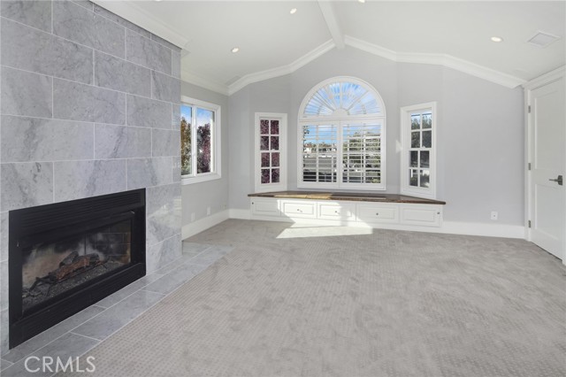 Detail Gallery Image 7 of 12 For 418 Santa Ana Ave, Newport Beach,  CA 92663 - 6 Beds | 5 Baths