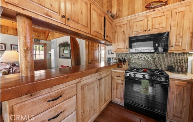 653 Temple Lane, Big Bear Lake CA: https://media.crmls.org/medias/d39831e3-a882-44a1-8c95-b51dcab5df6e.jpg