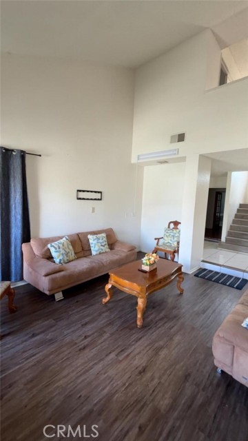 12201 Zinnia Street, Moreno Valley CA: https://media.crmls.org/medias/d39869d7-1f0f-44f1-b76f-9be3d571b913.jpg