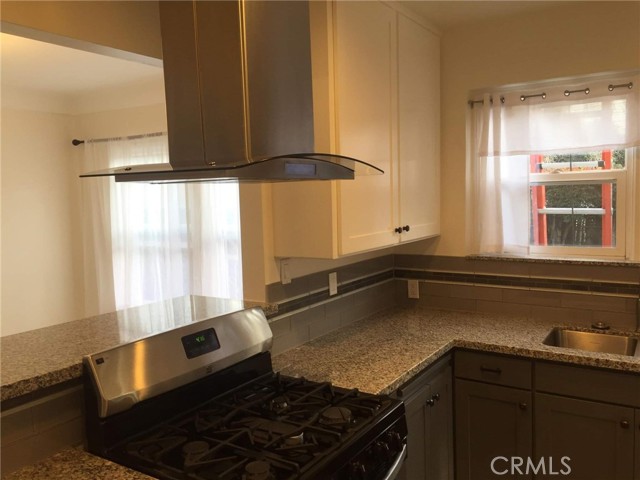 Detail Gallery Image 9 of 35 For 11810 Broadway, Whittier,  CA 90601 - 2 Beds | 1 Baths