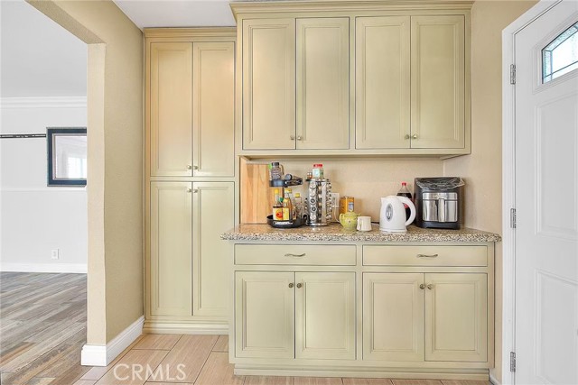 6442 Raymond Avenue, Long Beach CA: https://media.crmls.org/medias/d39b8111-1501-41b9-aab6-afb012f462af.jpg