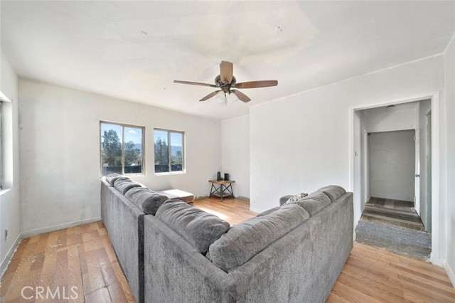 Detail Gallery Image 4 of 28 For 405 Lookout St, Lake Elsinore,  CA 92530 - 1 Beds | 1 Baths