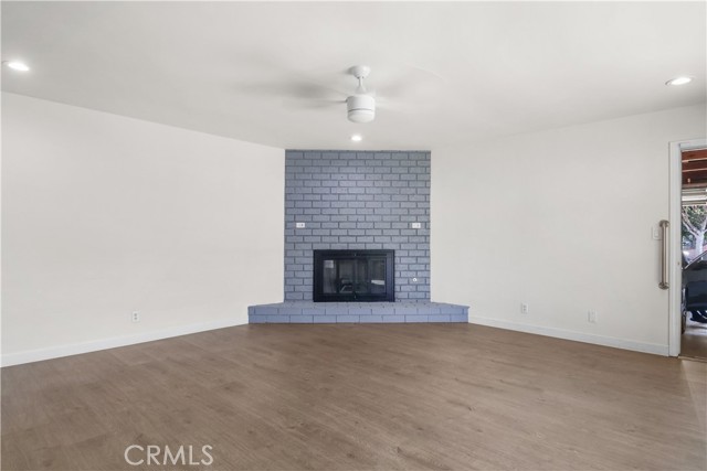 10829 Firmona Avenue photo 5