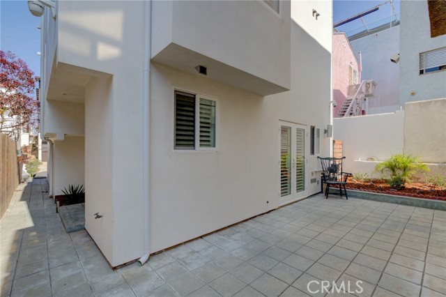 320 23rd Street, Manhattan Beach, California 90266, 3 Bedrooms Bedrooms, ,Residential,Sold,23rd,SB21207459