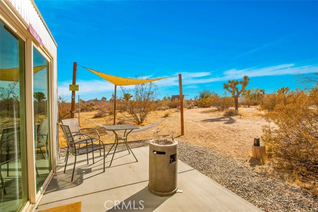 59427 La Crescenta Drive, Yucca Valley CA: https://media.crmls.org/medias/d39d5c04-218f-4ee9-a68d-0030f80a22b7.jpg