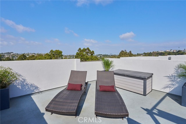 1920 South Pacific Coast Highway, Redondo Beach, California 90277, 3 Bedrooms Bedrooms, ,3 BathroomsBathrooms,Residential,Sold,South Pacific Coast Highway,PV23180320