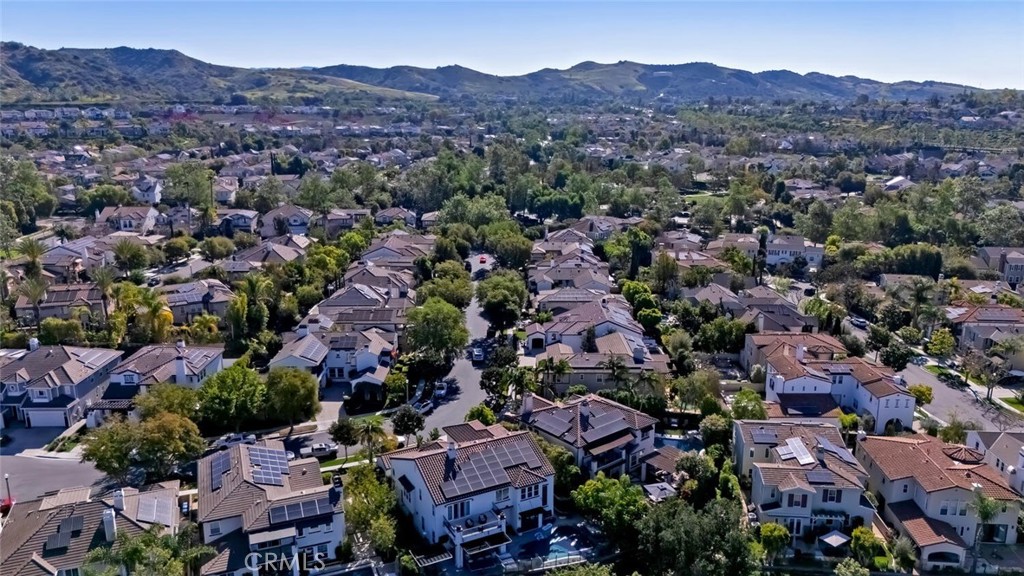 https://media.crmls.org/medias/d39de6d7-12bb-4829-9522-868d664d3356.jpg?preset=X-Large