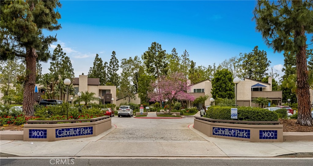 1380 Cabrillo Park #G