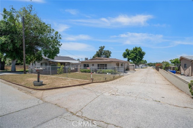 Detail Gallery Image 1 of 1 For 12658 8th St, Yucaipa,  CA 92399 - 3 Beds | 2 Baths