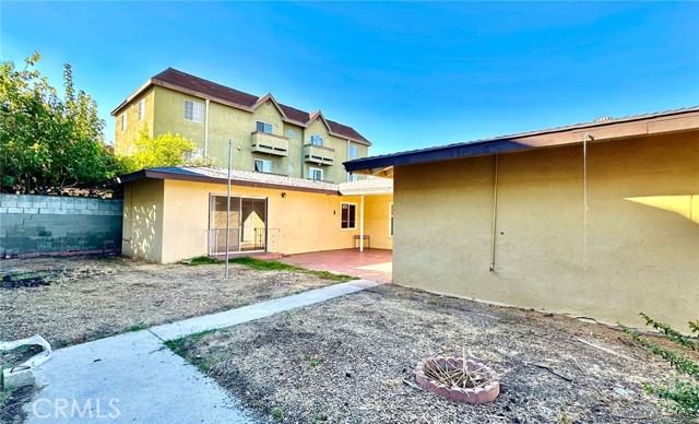 Detail Gallery Image 20 of 27 For 12040 Stagg St, North Hollywood,  CA 91605 - 4 Beds | 2/1 Baths