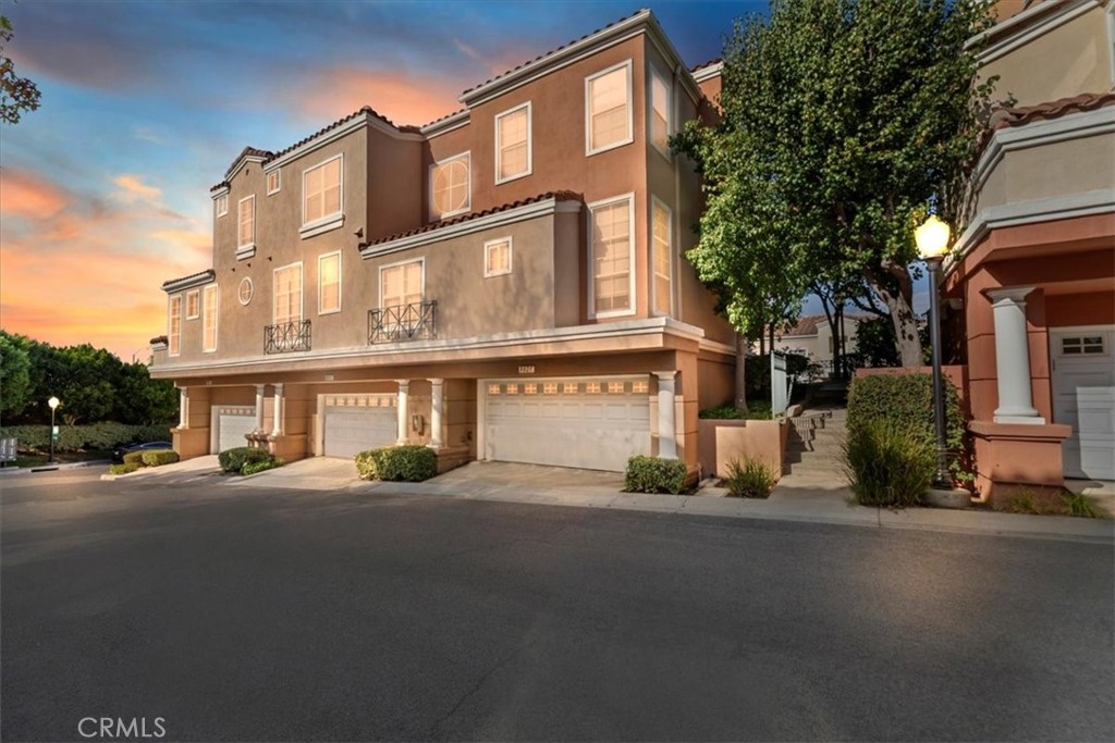 8027 E Naples