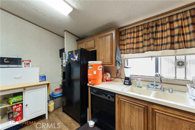 Detail Gallery Image 8 of 21 For 14035 Rosedale #134,  Bakersfield,  CA 93314 - 4 Beds | 2/1 Baths