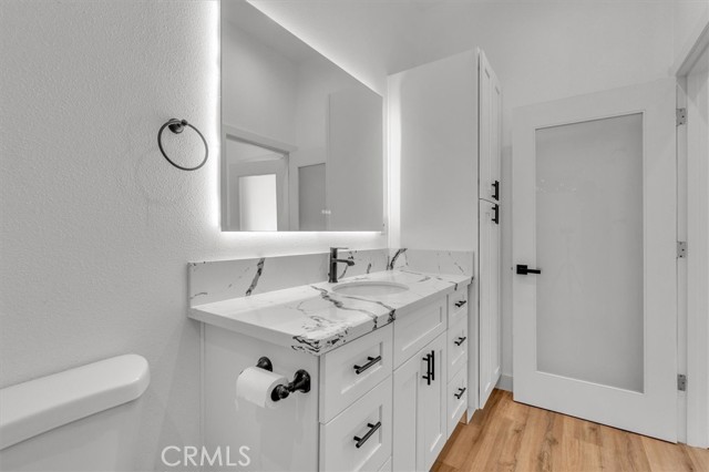 Detail Gallery Image 17 of 26 For 22716 Schoolcraft St, West Hills,  CA 91307 - 2 Beds | 2 Baths