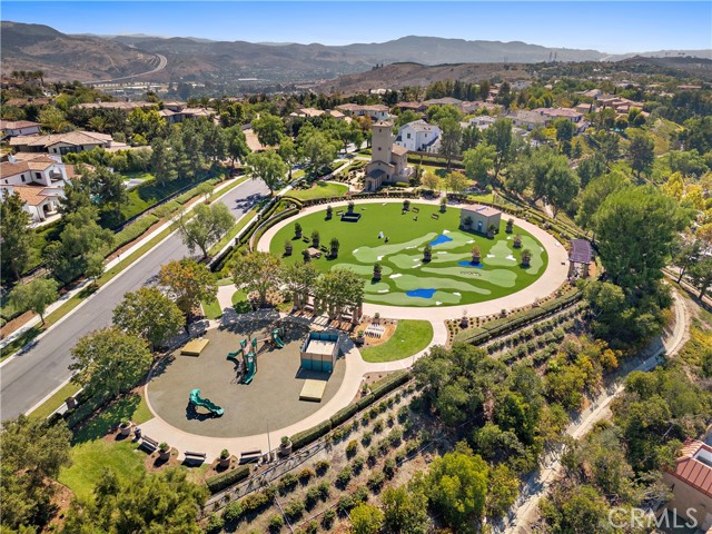 4 Dennis Lane, Ladera Ranch CA: https://media.crmls.org/medias/d3a2abaf-80f7-49fe-be26-6727049a5f70.jpg