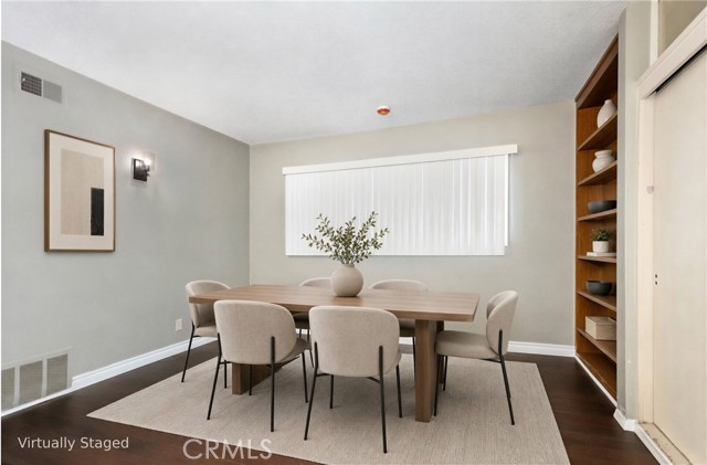 991 Glenview Terrace photo 17