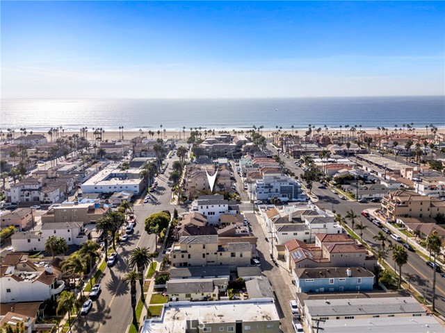 Detail Gallery Image 32 of 34 For 301 12th St, Huntington Beach,  CA 92648 - 3 Beds | 3/1 Baths