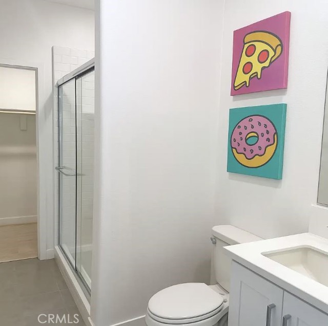 Detail Gallery Image 9 of 21 For 1060 N Anaheim Blvd #2, Anaheim,  CA 92801 - 4 Beds | 3/1 Baths