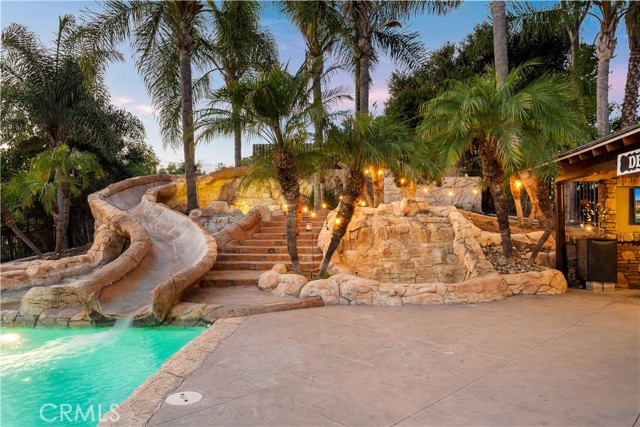 Detail Gallery Image 4 of 66 For 607 West, La Habra Heights,  CA 90631 - 5 Beds | 4 Baths